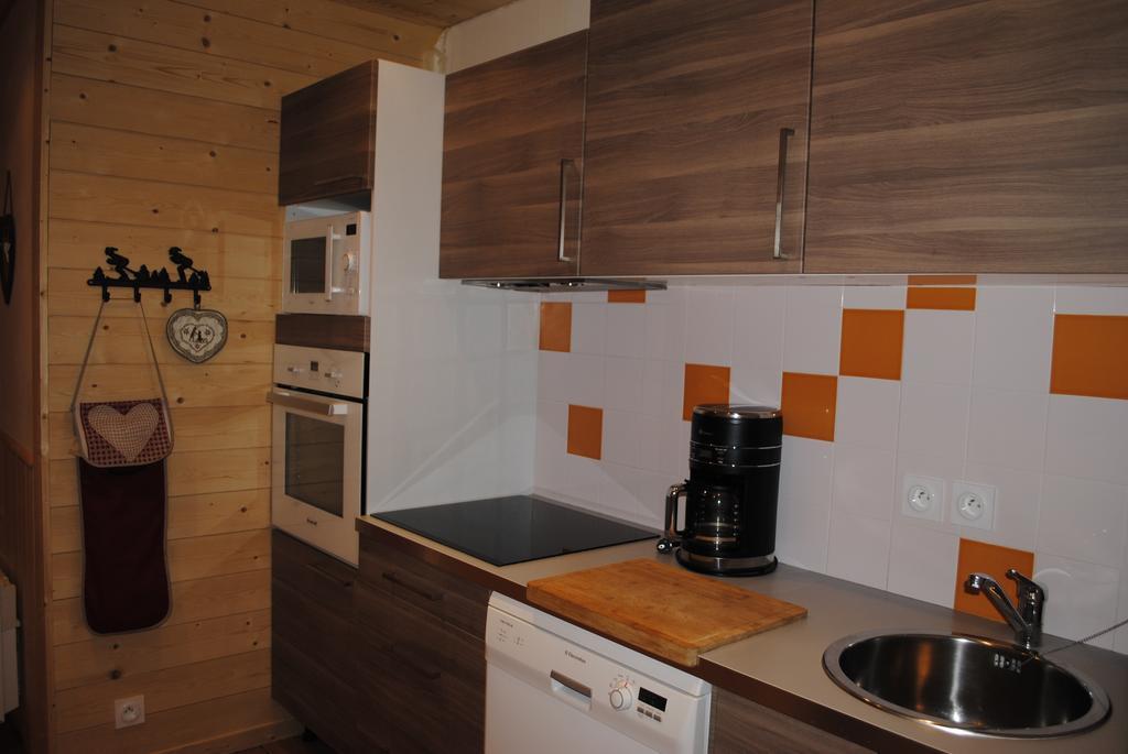 Apartamento La Joubarde Lanslevillard Habitación foto