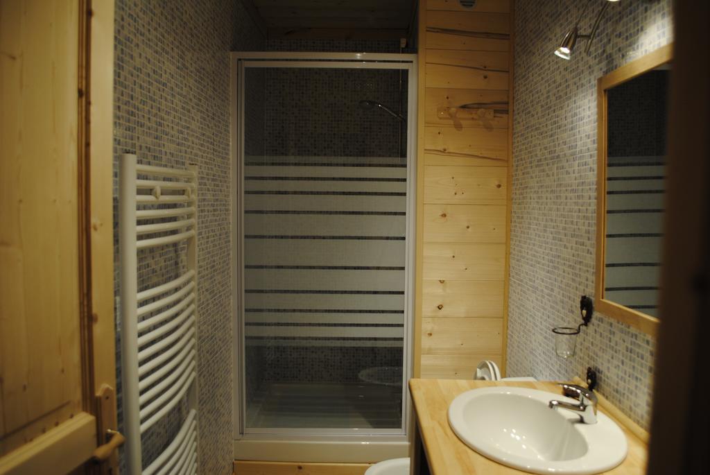 Apartamento La Joubarde Lanslevillard Habitación foto
